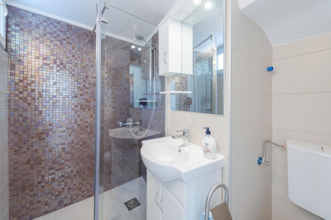 Ivy'S Cozy Corner Apartment Dubrovnik Luaran gambar