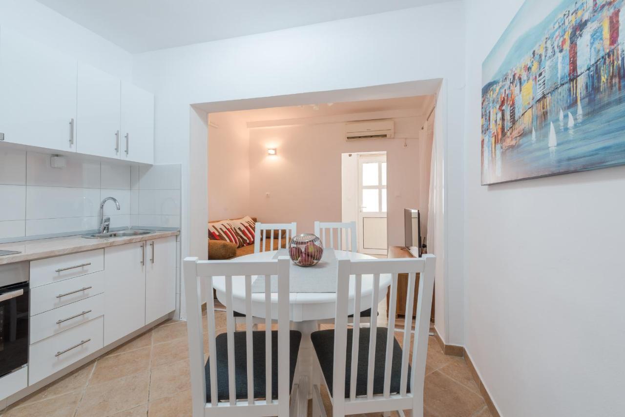 Ivy'S Cozy Corner Apartment Dubrovnik Luaran gambar